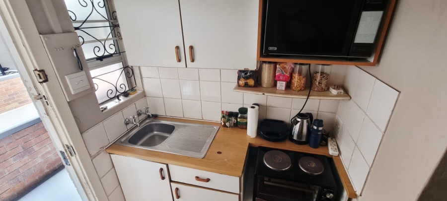 1 Bedroom Property for Sale in Quigney Eastern Cape